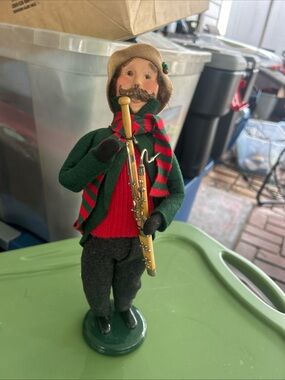 Byers choice Festive Green and Red Saxophone Musician Figurine -  signed